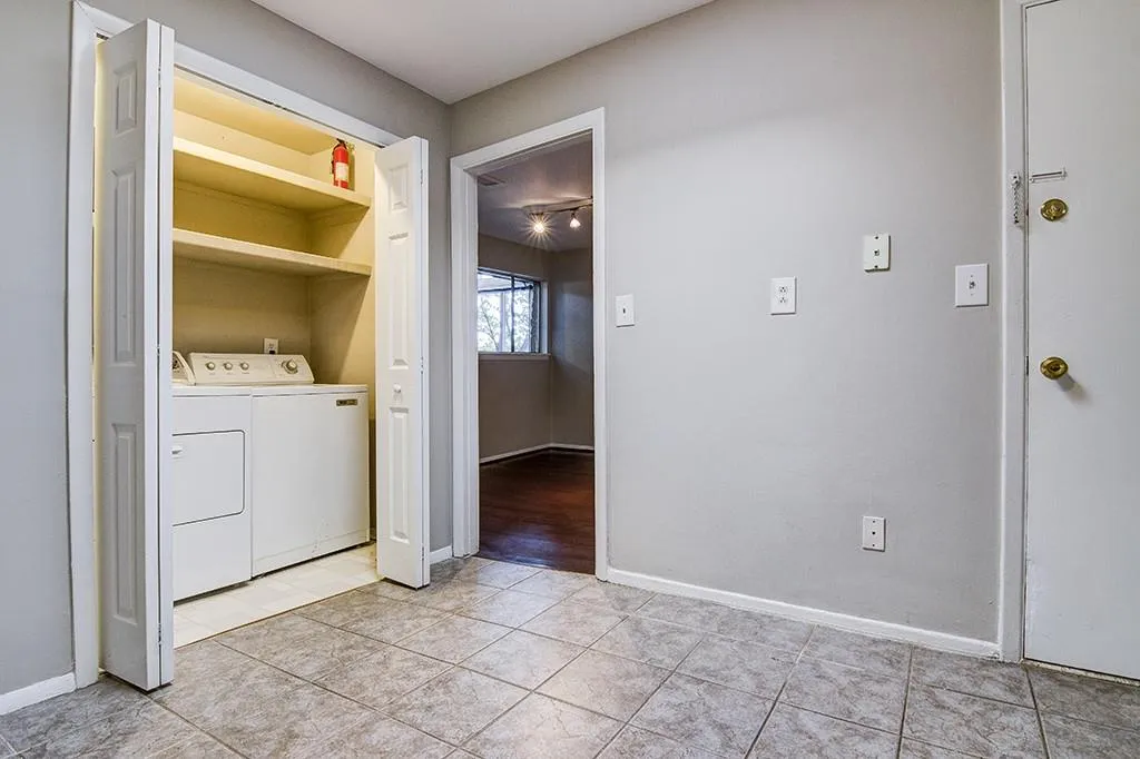 346 Carpenter Drive Unit 83, Atlanta, Georgia 30328, 2 Bedrooms Bedrooms, ,2 BathroomsBathrooms,Residential,Sold,346 Carpenter Drive Unit 83,5723208