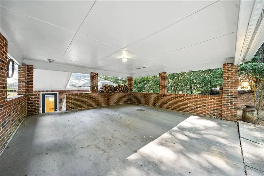 980 Buckhorn E, Atlanta, Georgia 30350, 4 Bedrooms Bedrooms, ,2 BathroomsBathrooms,Residential,For Sale,980 Buckhorn E,7645689