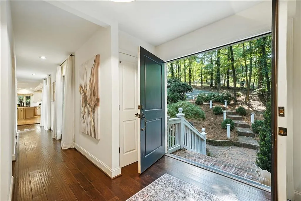 980 Buckhorn E, Atlanta, Georgia 30350, 4 Bedrooms Bedrooms, ,2 BathroomsBathrooms,Residential,For Sale,980 Buckhorn E,7645689