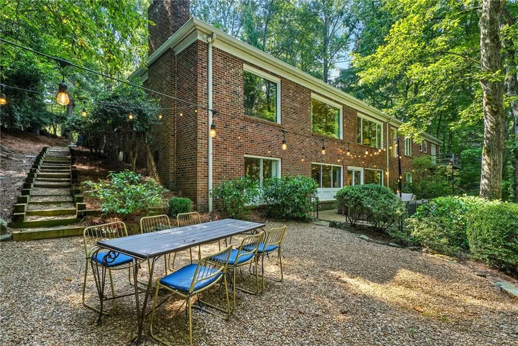 980 Buckhorn E, Atlanta, Georgia 30350, 4 Bedrooms Bedrooms, ,2 BathroomsBathrooms,Residential,For Sale,980 Buckhorn E,7645689