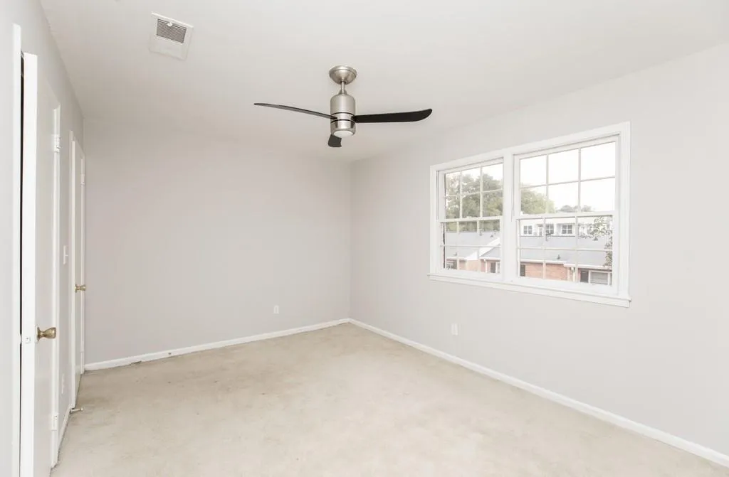 6520 Roswell Road Ne Unit 27, Atlanta, Georgia 30328, 2 Bedrooms Bedrooms, ,1 BathroomBathrooms,Residential,Sold,6520 Roswell Road Ne Unit 27,6793625