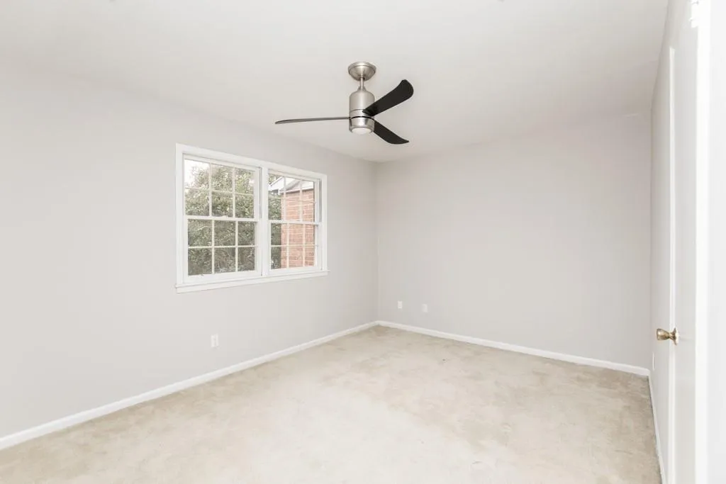 6520 Roswell Road Ne Unit 27, Atlanta, Georgia 30328, 2 Bedrooms Bedrooms, ,1 BathroomBathrooms,Residential,Sold,6520 Roswell Road Ne Unit 27,6793625
