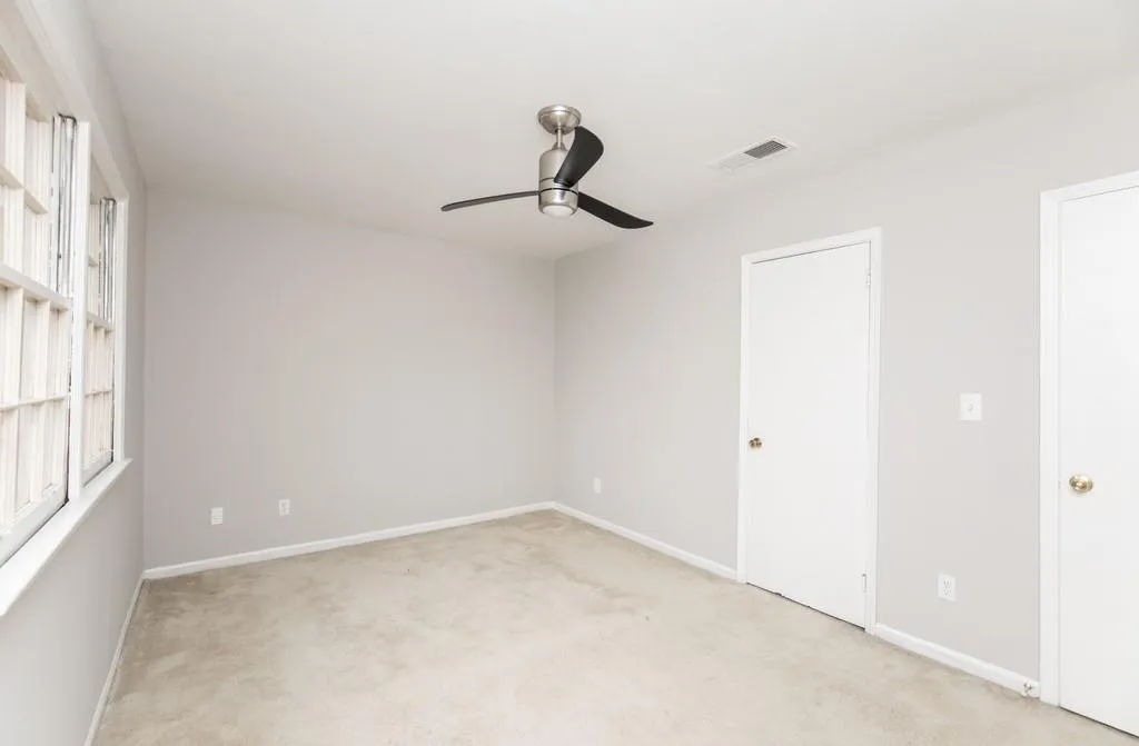 6520 Roswell Road Ne Unit 27, Atlanta, Georgia 30328, 2 Bedrooms Bedrooms, ,1 BathroomBathrooms,Residential,Sold,6520 Roswell Road Ne Unit 27,6793625