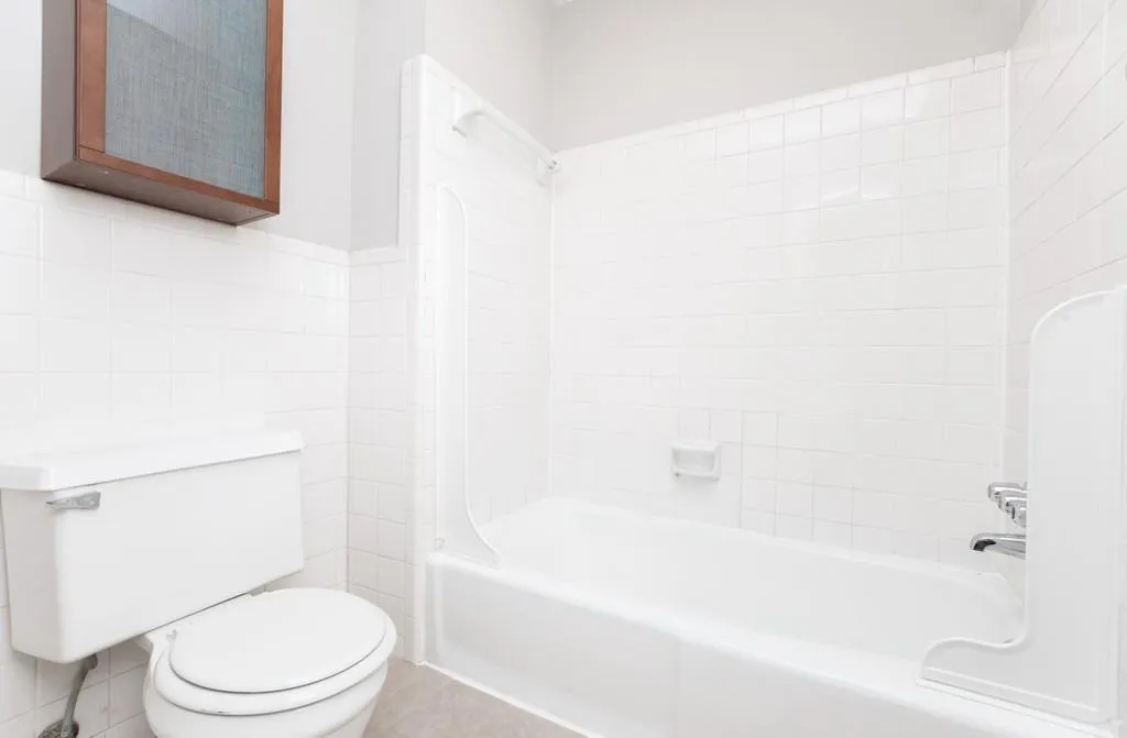 6520 Roswell Road Ne Unit 27, Atlanta, Georgia 30328, 2 Bedrooms Bedrooms, ,1 BathroomBathrooms,Residential,Sold,6520 Roswell Road Ne Unit 27,6793625