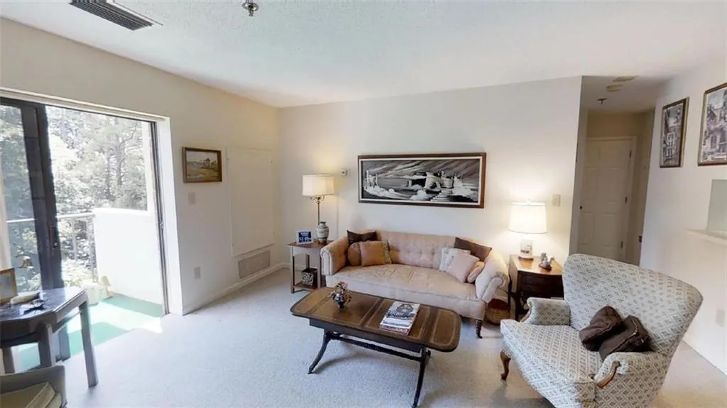 300 Johnson Ferry Road Ne Unit A403, Sandy Springs, Georgia 30328, 2 Bedrooms Bedrooms, ,2 BathroomsBathrooms,Residential,Sold,300 Johnson Ferry Road Ne Unit A403,6046388