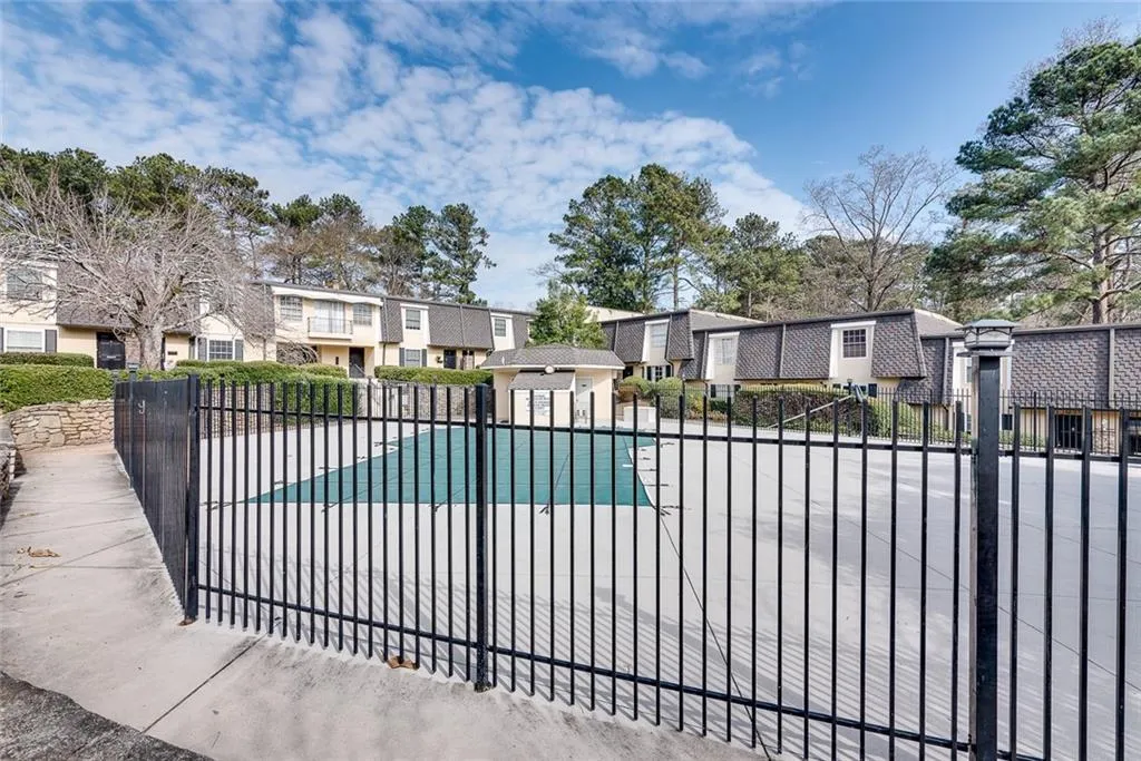 6907 Park Avenue, Atlanta, Georgia 30342, 2 Bedrooms Bedrooms, ,2 BathroomsBathrooms,Residential,Sold,6907 Park Avenue,6994723