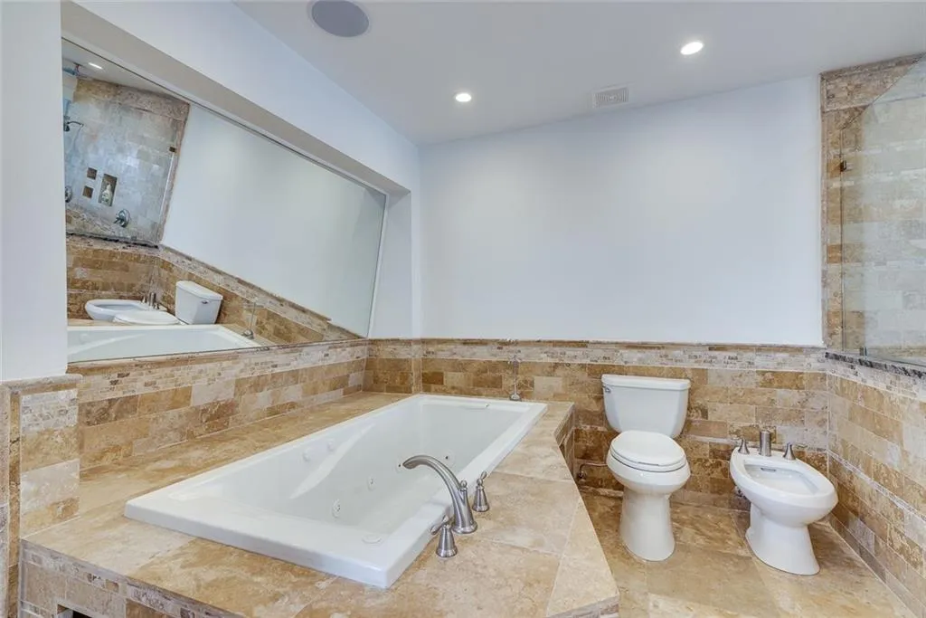 6907 Park Avenue, Atlanta, Georgia 30342, 2 Bedrooms Bedrooms, ,2 BathroomsBathrooms,Residential,Sold,6907 Park Avenue,6994723