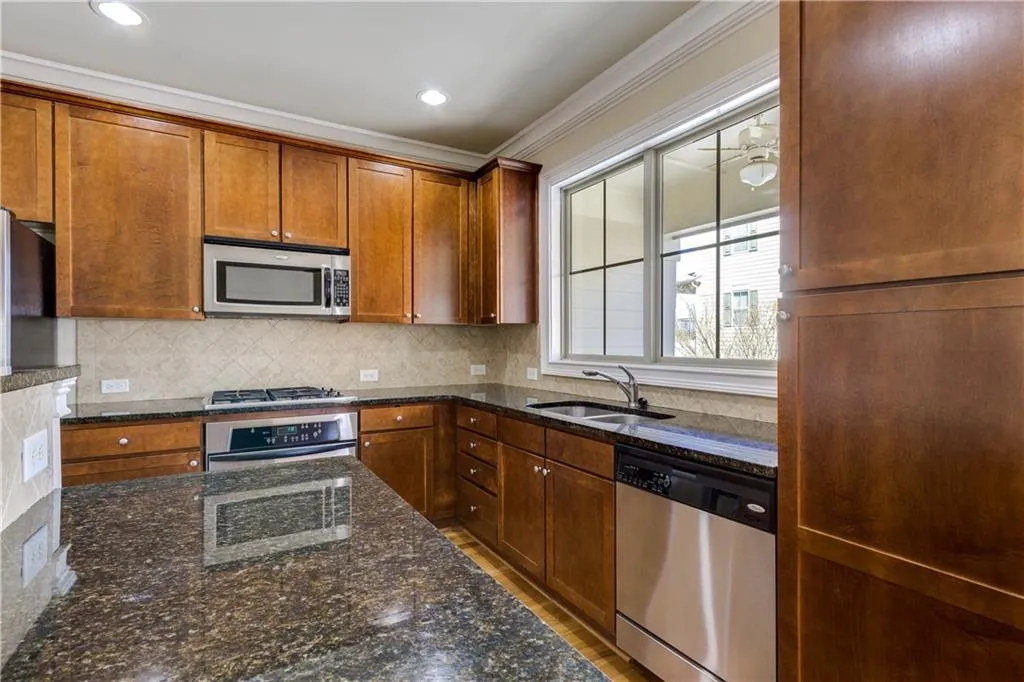 6430 Chariot Street Unit 1, Atlanta, Georgia 30328, 2 Bedrooms Bedrooms, ,2 BathroomsBathrooms,Residential,Sold,6430 Chariot Street Unit 1,5969650