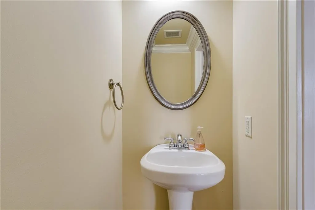 6430 Chariot Street Unit 1, Atlanta, Georgia 30328, 2 Bedrooms Bedrooms, ,2 BathroomsBathrooms,Residential,Sold,6430 Chariot Street Unit 1,5969650