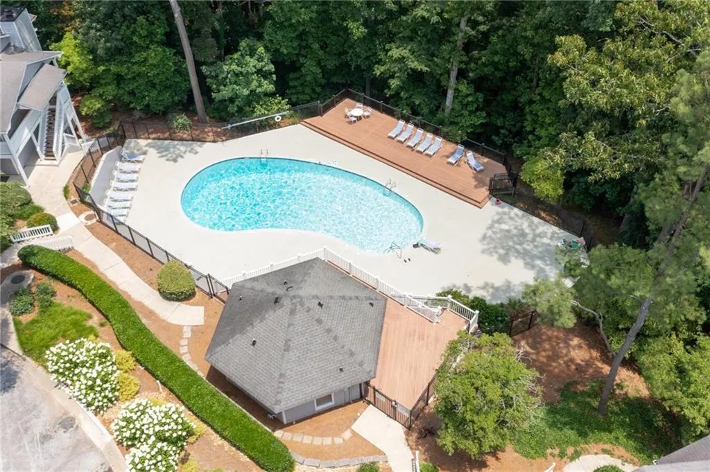 1205 Vicksburg Place, Sandy Springs, Georgia 30350, 2 Bedrooms Bedrooms, ,2 BathroomsBathrooms,Residential,Sold,1205 Vicksburg Place,7083367