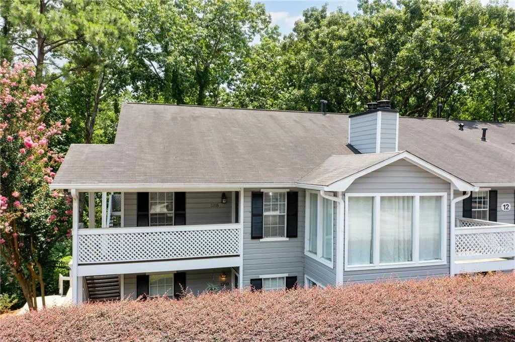 1205 Vicksburg Place, Sandy Springs, Georgia 30350, 2 Bedrooms Bedrooms, ,2 BathroomsBathrooms,Residential,Sold,1205 Vicksburg Place,7083367