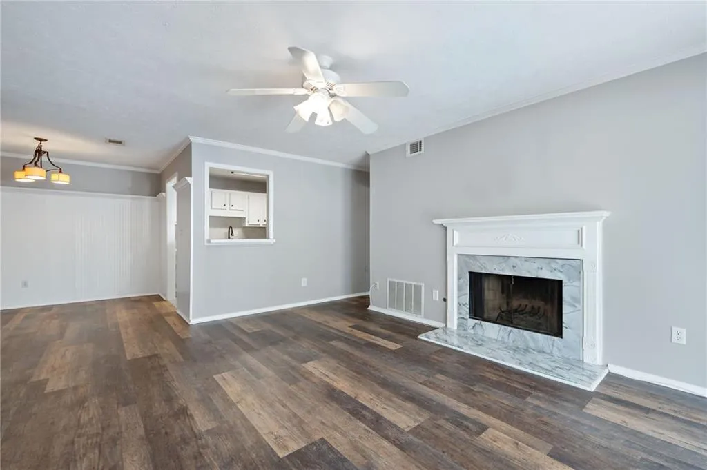 1205 Vicksburg Place, Sandy Springs, Georgia 30350, 2 Bedrooms Bedrooms, ,2 BathroomsBathrooms,Residential,Sold,1205 Vicksburg Place,7083367