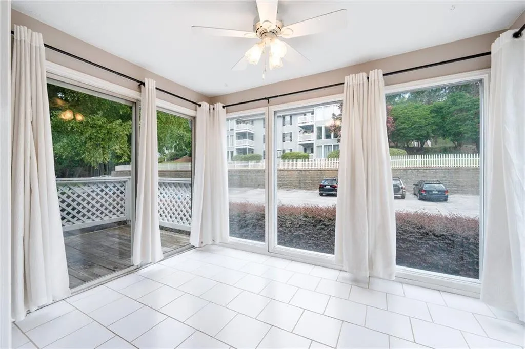 1205 Vicksburg Place, Sandy Springs, Georgia 30350, 2 Bedrooms Bedrooms, ,2 BathroomsBathrooms,Residential,Sold,1205 Vicksburg Place,7083367