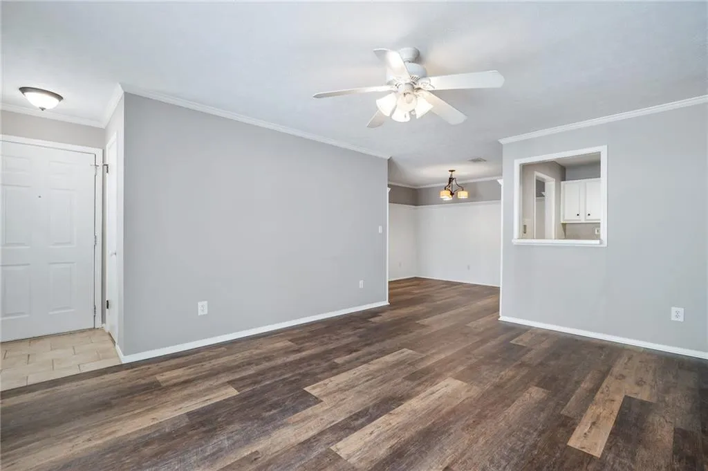 1205 Vicksburg Place, Sandy Springs, Georgia 30350, 2 Bedrooms Bedrooms, ,2 BathroomsBathrooms,Residential,Sold,1205 Vicksburg Place,7083367