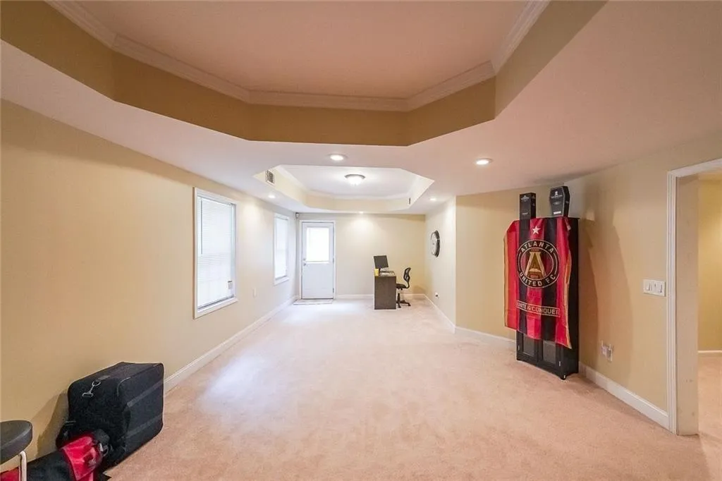 100 Wembley Court, Atlanta, Georgia 30328, 5 Bedrooms Bedrooms, ,4 BathroomsBathrooms,Residential,For Sale,100 Wembley Court,7413917