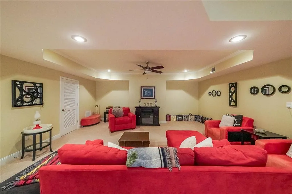 100 Wembley Court, Atlanta, Georgia 30328, 5 Bedrooms Bedrooms, ,4 BathroomsBathrooms,Residential,For Sale,100 Wembley Court,7413917
