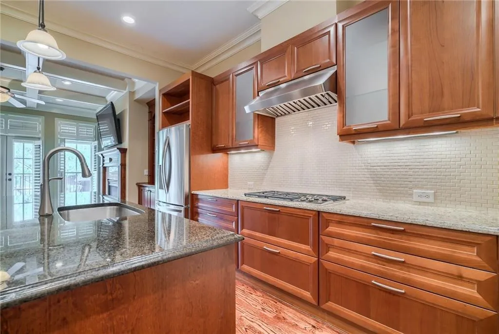3566 Roswell Road Nw, Atlanta, Georgia 30305, 3 Bedrooms Bedrooms, ,3 BathroomsBathrooms,Residential,Sold,3566 Roswell Road Nw,6044933