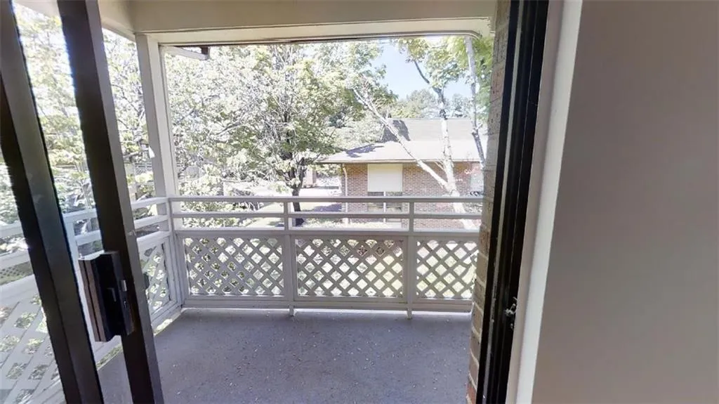 475 Mount Vernon Highway Ne Unit B212, Sandy Springs, Georgia 30328, 1 Bedroom Bedrooms, ,1 BathroomBathrooms,Residential,Sold,475 Mount Vernon Highway Ne Unit B212,6879928