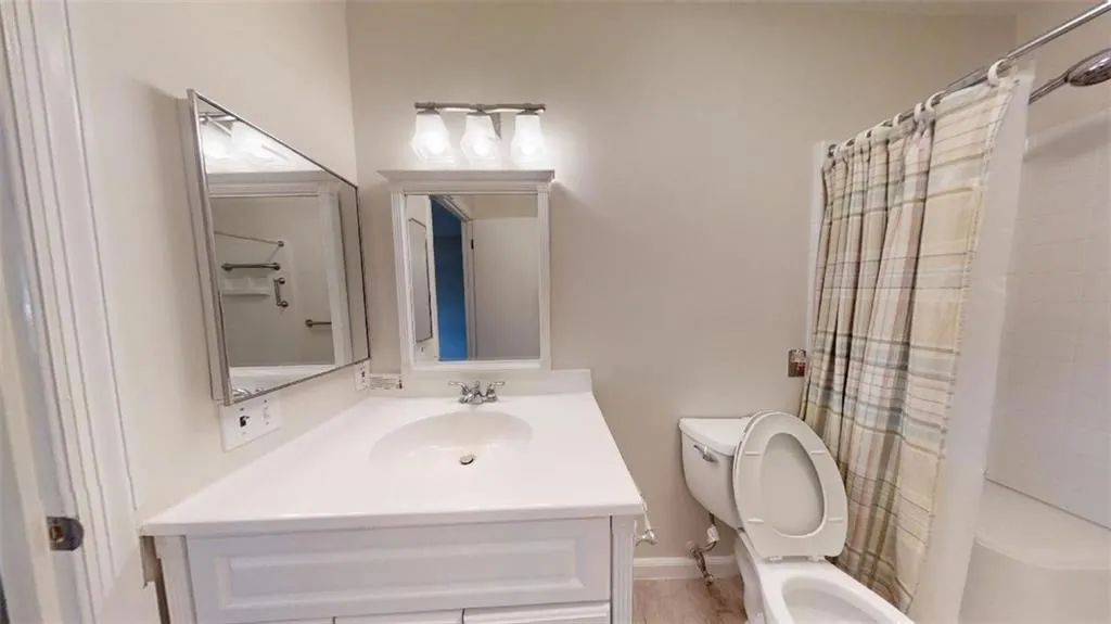 475 Mount Vernon Highway Ne Unit B212, Sandy Springs, Georgia 30328, 1 Bedroom Bedrooms, ,1 BathroomBathrooms,Residential,Sold,475 Mount Vernon Highway Ne Unit B212,6879928