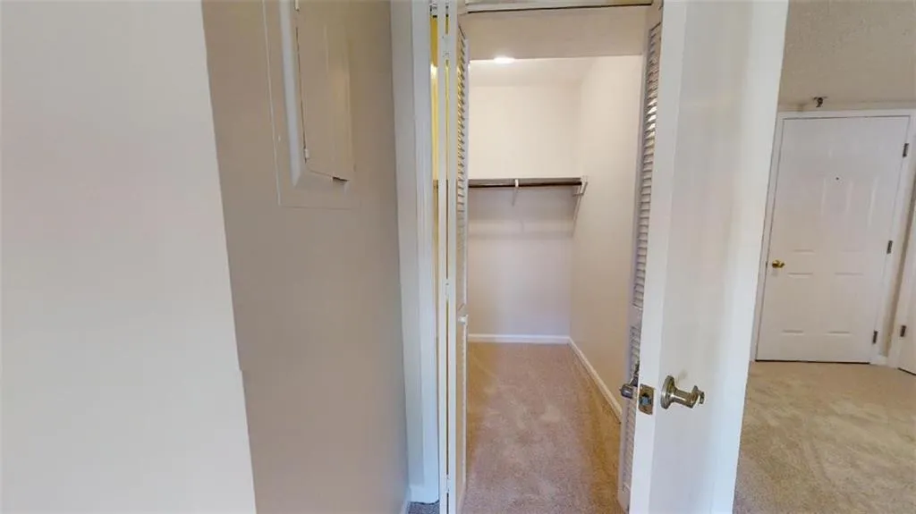 475 Mount Vernon Highway Ne Unit B212, Sandy Springs, Georgia 30328, 1 Bedroom Bedrooms, ,1 BathroomBathrooms,Residential,Sold,475 Mount Vernon Highway Ne Unit B212,6879928