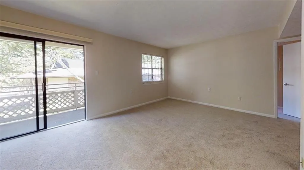 475 Mount Vernon Highway Ne Unit B212, Sandy Springs, Georgia 30328, 1 Bedroom Bedrooms, ,1 BathroomBathrooms,Residential,Sold,475 Mount Vernon Highway Ne Unit B212,6879928