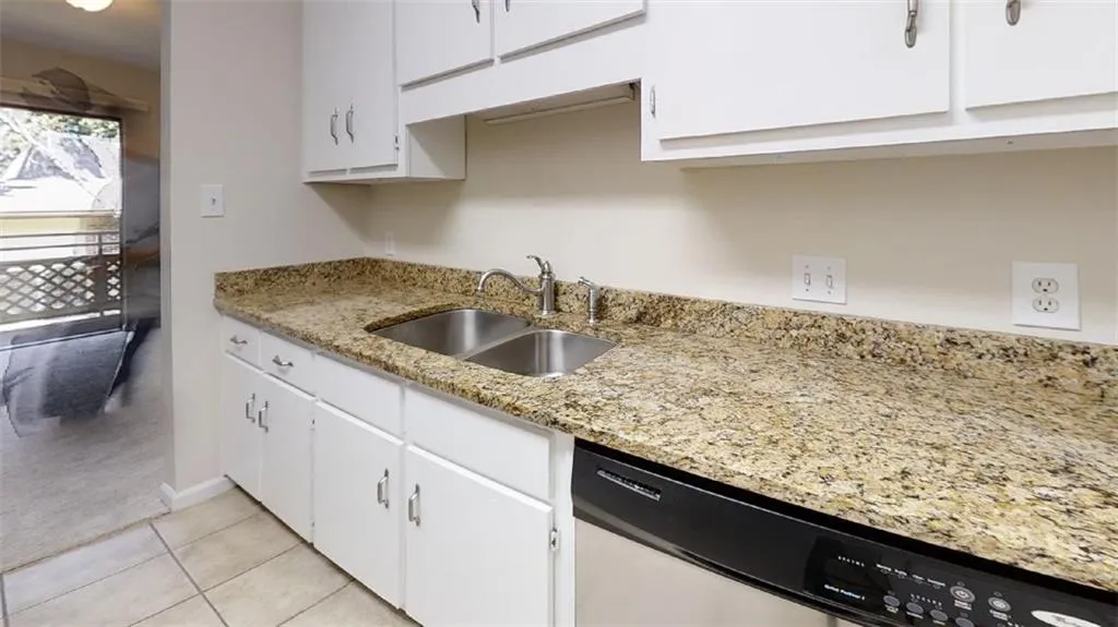 475 Mount Vernon Highway Ne Unit B212, Sandy Springs, Georgia 30328, 1 Bedroom Bedrooms, ,1 BathroomBathrooms,Residential,Sold,475 Mount Vernon Highway Ne Unit B212,6879928