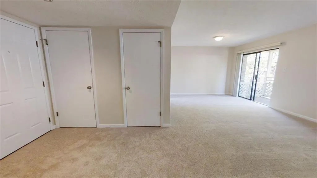 475 Mount Vernon Highway Ne Unit B212, Sandy Springs, Georgia 30328, 1 Bedroom Bedrooms, ,1 BathroomBathrooms,Residential,Sold,475 Mount Vernon Highway Ne Unit B212,6879928