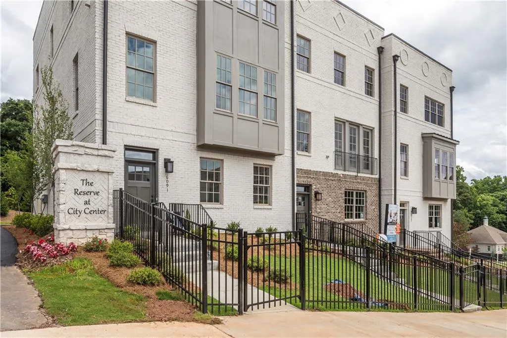 6073 Boylston Drive Unit 12, Sandy Springs, Georgia 30328, 3 Bedrooms Bedrooms, ,3 BathroomsBathrooms,Residential,Sold,6073 Boylston Drive Unit 12,6616620