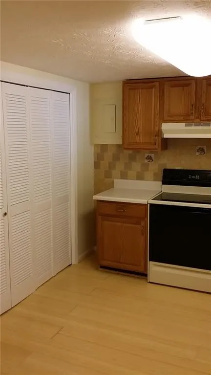 7750 Roswell Road Unit 3d, Atlanta, Georgia 30350, 3 Bedrooms Bedrooms, ,2 BathroomsBathrooms,Residential,Sold,7750 Roswell Road Unit 3d,6061210