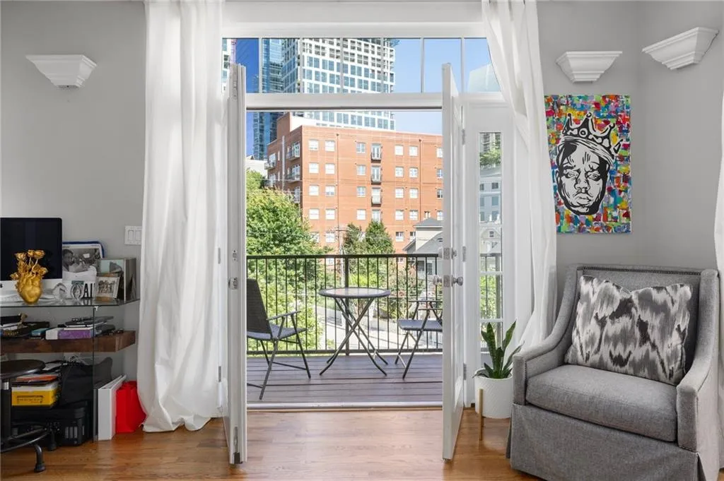 1029 Piedmont Avenue Ne Unit 202, Atlanta, Georgia 30309, 2 Bedrooms Bedrooms, ,2 BathroomsBathrooms,Residential,For Sale,1029 Piedmont Avenue Ne Unit 202,7605765