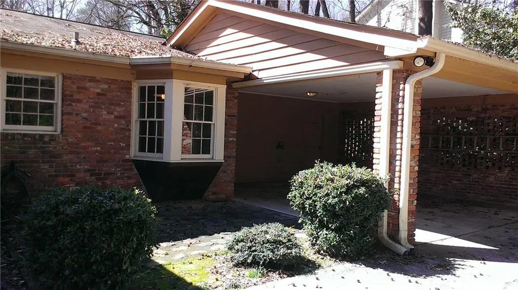 805 Glenairy Drive, Atlanta, Georgia 30328, 3 Bedrooms Bedrooms, ,2 BathroomsBathrooms,Residential,Sold,805 Glenairy Drive,5971528