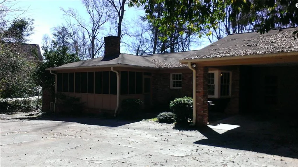 805 Glenairy Drive, Atlanta, Georgia 30328, 3 Bedrooms Bedrooms, ,2 BathroomsBathrooms,Residential,Sold,805 Glenairy Drive,5971528