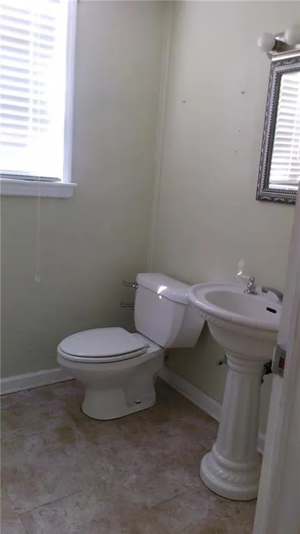 805 Glenairy Drive, Atlanta, Georgia 30328, 3 Bedrooms Bedrooms, ,2 BathroomsBathrooms,Residential,Sold,805 Glenairy Drive,5971528