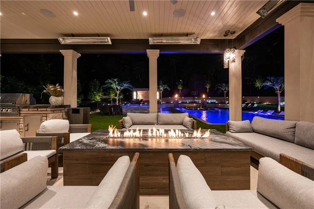 1090 Kingston Drive, Sandy Springs, Georgia 30342, 6 Bedrooms Bedrooms, ,6 BathroomsBathrooms,Residential,Sold,1090 Kingston Drive,7145530 1090 Kingston Drive, Sandy Springs, Georgia 30342, 6 Bedrooms Bedrooms, ,6 BathroomsBathrooms,Residential,Sold,1090 Kingston Drive,7145530