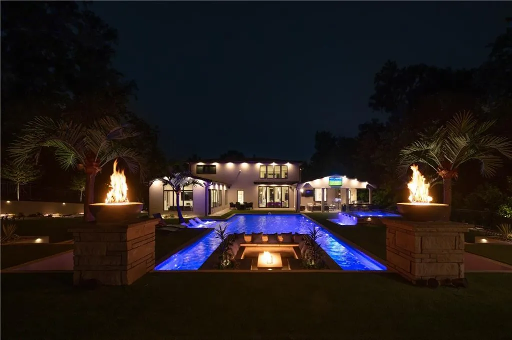 1090 Kingston Drive, Sandy Springs, Georgia 30342, 6 Bedrooms Bedrooms, ,6 BathroomsBathrooms,Residential,Sold,1090 Kingston Drive,7145530 1090 Kingston Drive, Sandy Springs, Georgia 30342, 6 Bedrooms Bedrooms, ,6 BathroomsBathrooms,Residential,Sold,1090 Kingston Drive,7145530