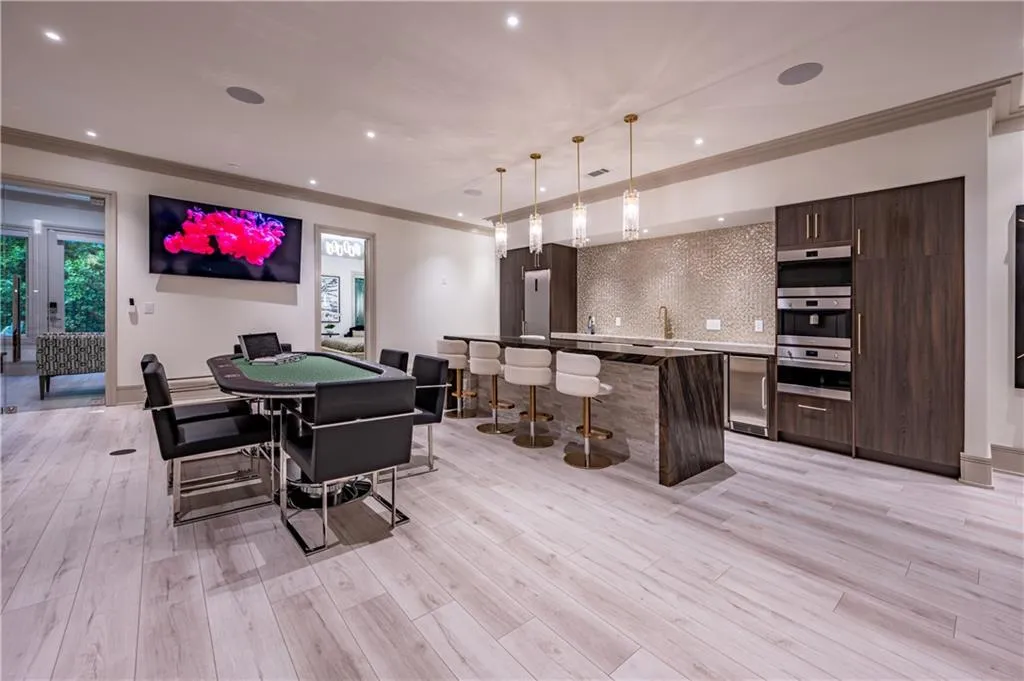 1090 Kingston Drive, Sandy Springs, Georgia 30342, 6 Bedrooms Bedrooms, ,6 BathroomsBathrooms,Residential,Sold,1090 Kingston Drive,7145530 1090 Kingston Drive, Sandy Springs, Georgia 30342, 6 Bedrooms Bedrooms, ,6 BathroomsBathrooms,Residential,Sold,1090 Kingston Drive,7145530