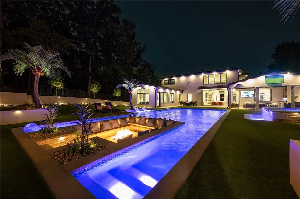 1090 Kingston Drive, Sandy Springs, Georgia 30342, 6 Bedrooms Bedrooms, ,6 BathroomsBathrooms,Residential,Sold,1090 Kingston Drive,7145530 1090 Kingston Drive, Sandy Springs, Georgia 30342, 6 Bedrooms Bedrooms, ,6 BathroomsBathrooms,Residential,Sold,1090 Kingston Drive,7145530