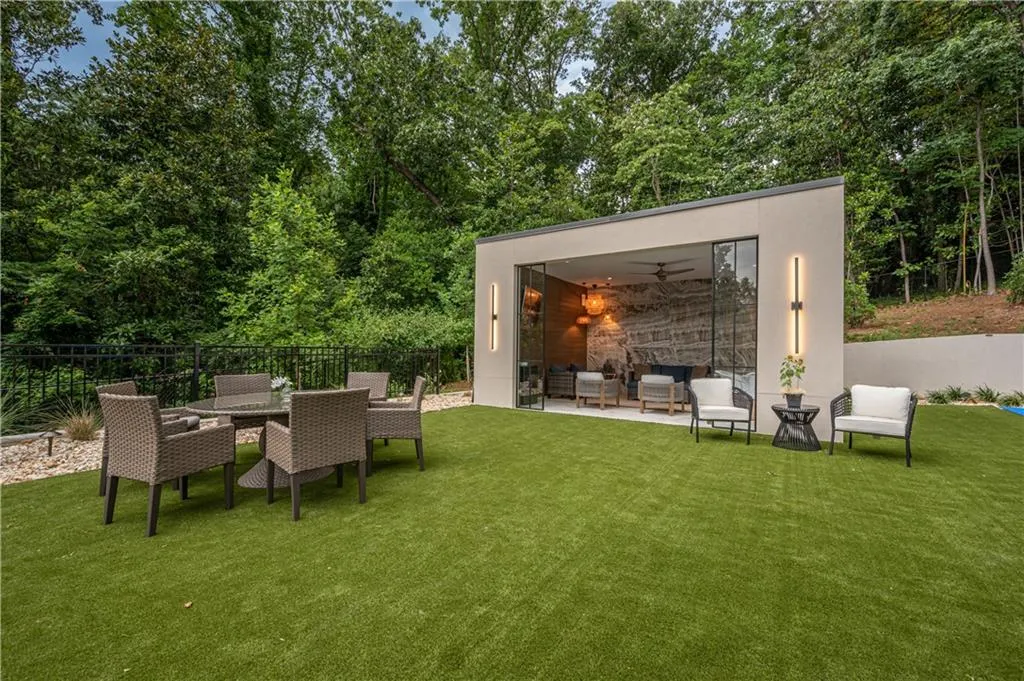 1090 Kingston Drive, Sandy Springs, Georgia 30342, 6 Bedrooms Bedrooms, ,6 BathroomsBathrooms,Residential,Sold,1090 Kingston Drive,7145530 1090 Kingston Drive, Sandy Springs, Georgia 30342, 6 Bedrooms Bedrooms, ,6 BathroomsBathrooms,Residential,Sold,1090 Kingston Drive,7145530