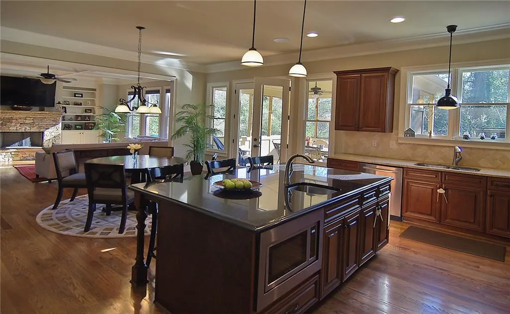 397 Carriage Drive, Atlanta, Georgia 30328, 6 Bedrooms Bedrooms, ,5 BathroomsBathrooms,Residential,Sold,397 Carriage Drive,5635836