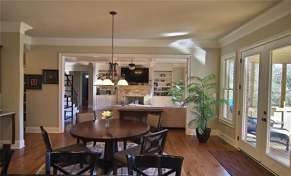 397 Carriage Drive, Atlanta, Georgia 30328, 6 Bedrooms Bedrooms, ,5 BathroomsBathrooms,Residential,Sold,397 Carriage Drive,5635836