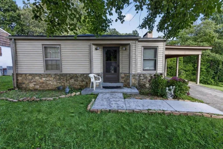 959 Hillcrest Drive, Mccaysville, Georgia 30555
