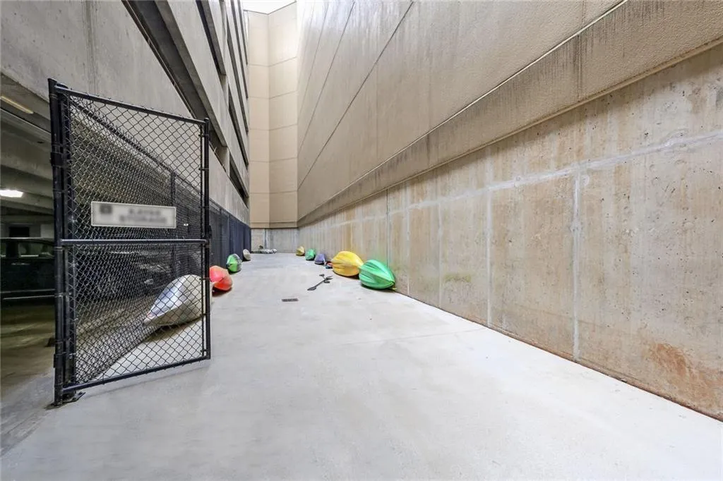 200 River Vista Drive Unit 231, Atlanta, Georgia 30339, 2 Bedrooms Bedrooms, ,2 BathroomsBathrooms,Residential,Sold,200 River Vista Drive Unit 231,7467807