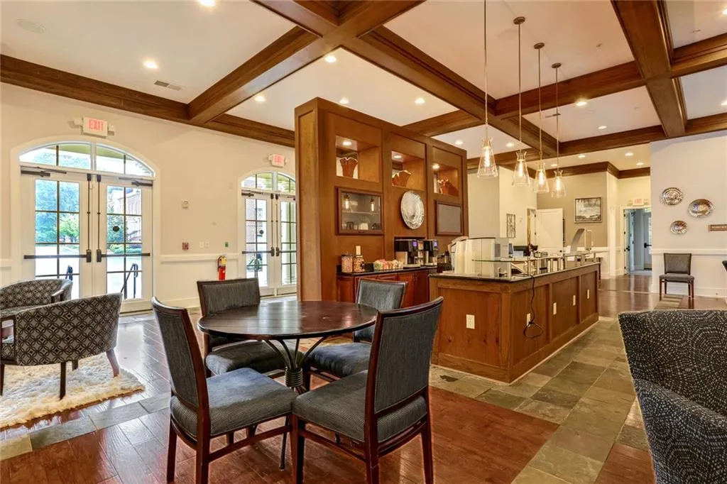 200 River Vista Drive Unit 231, Atlanta, Georgia 30339, 2 Bedrooms Bedrooms, ,2 BathroomsBathrooms,Residential,Sold,200 River Vista Drive Unit 231,7467807