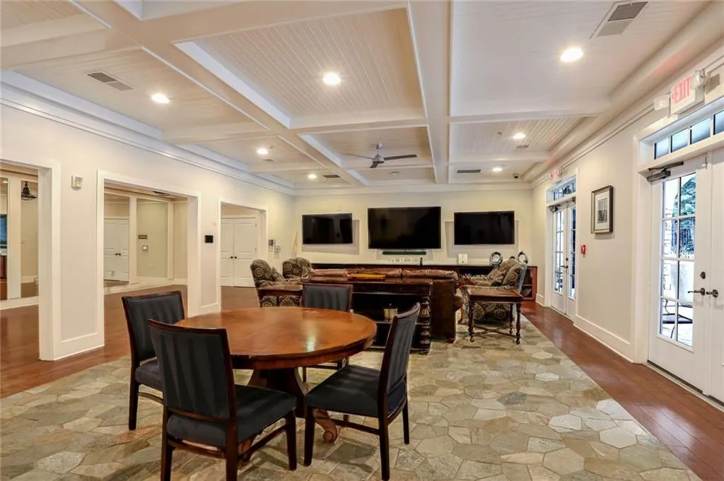 200 River Vista Drive Unit 231, Atlanta, Georgia 30339, 2 Bedrooms Bedrooms, ,2 BathroomsBathrooms,Residential,Sold,200 River Vista Drive Unit 231,7467807