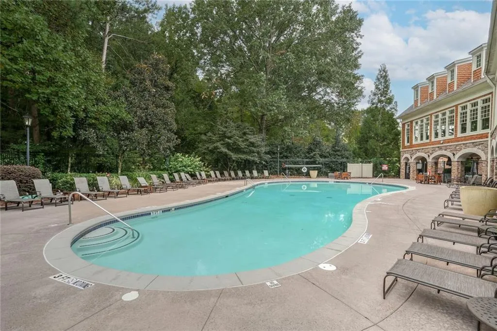 200 River Vista Drive Unit 231, Atlanta, Georgia 30339, 2 Bedrooms Bedrooms, ,2 BathroomsBathrooms,Residential,Sold,200 River Vista Drive Unit 231,7467807