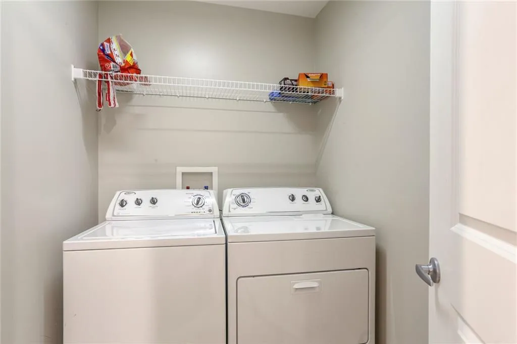 200 River Vista Drive Unit 231, Atlanta, Georgia 30339, 2 Bedrooms Bedrooms, ,2 BathroomsBathrooms,Residential,Sold,200 River Vista Drive Unit 231,7467807