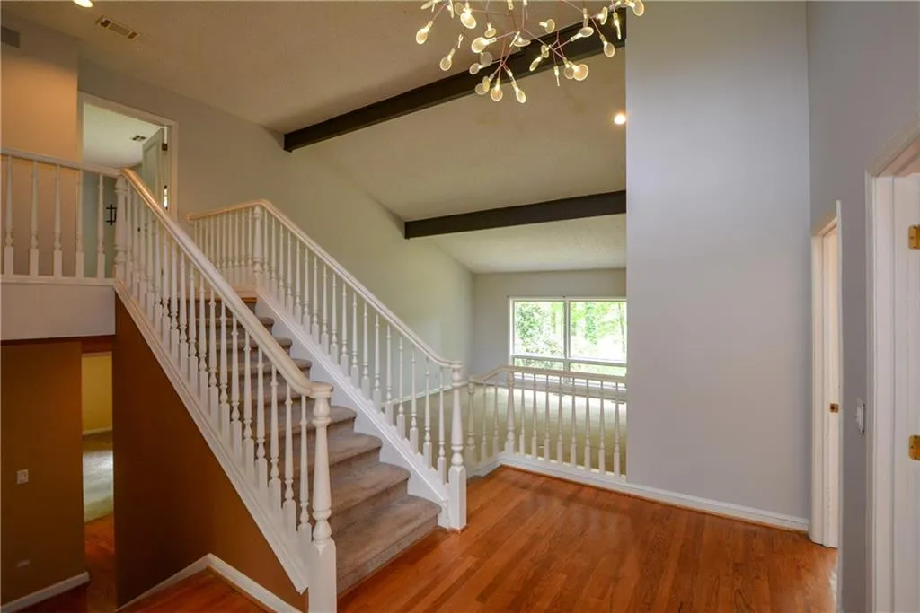 9870 Huntcliff Trace, Sandy Springs, Georgia 30350, 4 Bedrooms Bedrooms, ,3 BathroomsBathrooms,Residential,Sold,9870 Huntcliff Trace,6543194