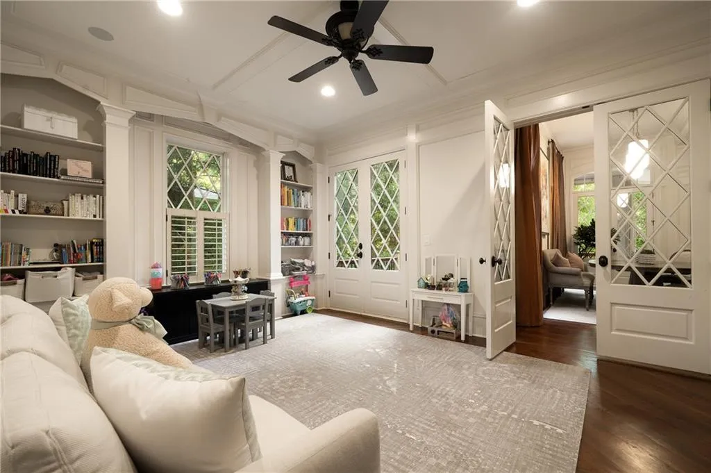 4136 N Stratford Road Ne, Atlanta, Georgia 30342, 6 Bedrooms Bedrooms, ,7 BathroomsBathrooms,Residential,For Sale,4136 N Stratford Road Ne,7627296