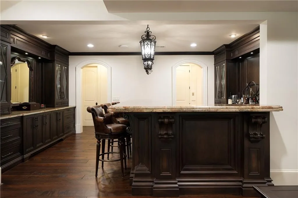 4136 N Stratford Road Ne, Atlanta, Georgia 30342, 6 Bedrooms Bedrooms, ,7 BathroomsBathrooms,Residential,For Sale,4136 N Stratford Road Ne,7627296