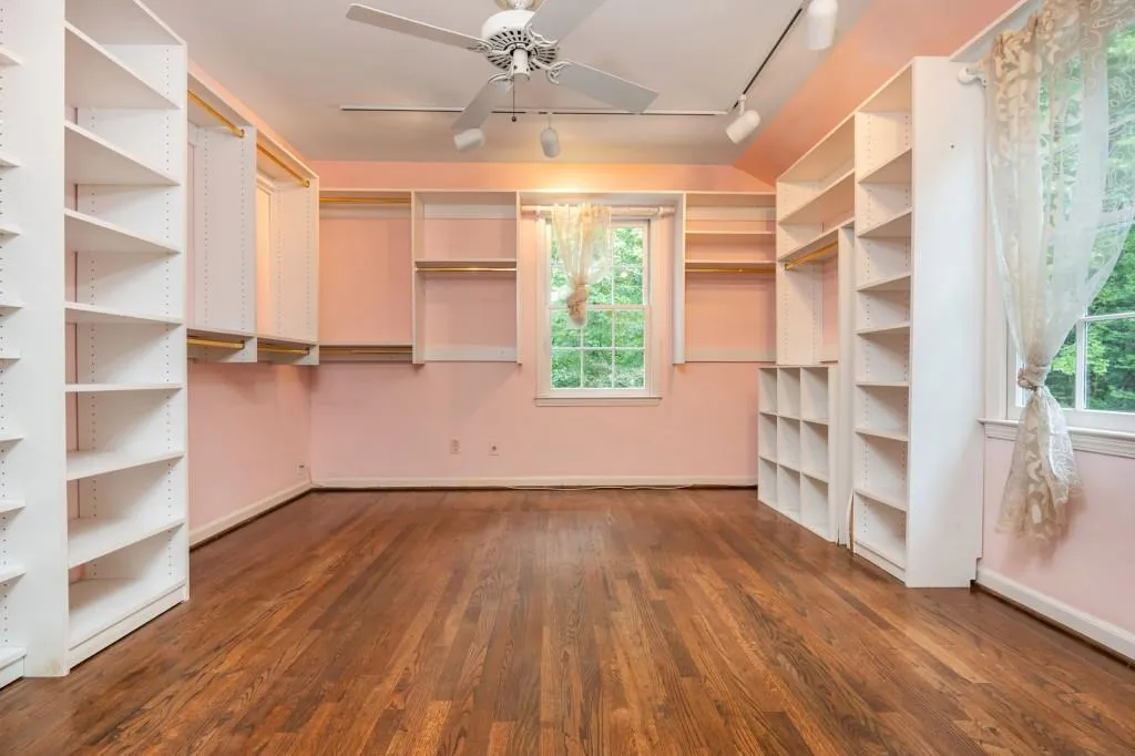 4765 Jett Road, Atlanta, Georgia 30327, 5 Bedrooms Bedrooms, ,4 BathroomsBathrooms,Residential,For Sale,4765 Jett Road,7629481